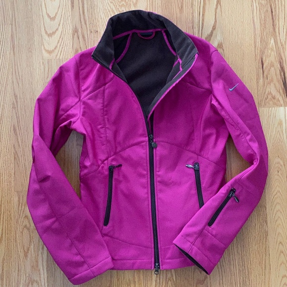 Women's NWOT Nike Weatherproof Workout Jacket (M) - Picture 2 of 12